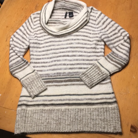 New Direction Tunic Striped Sweater - Picture 6 of 8